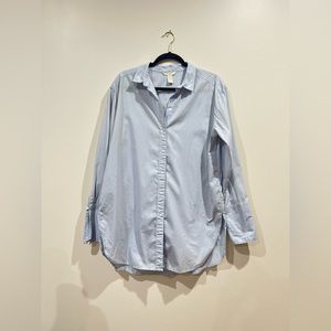 H&M oversized women’s blue button down blouse